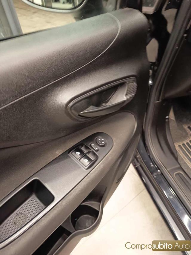 FIAT Punto 1.2 8V 5 porte Street