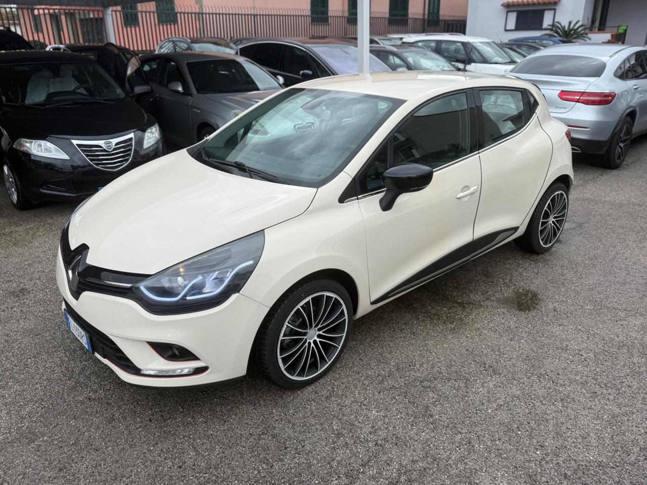 Renault Clio dCi 8V 75 CV Start&Stop 5 porte Energy Duel