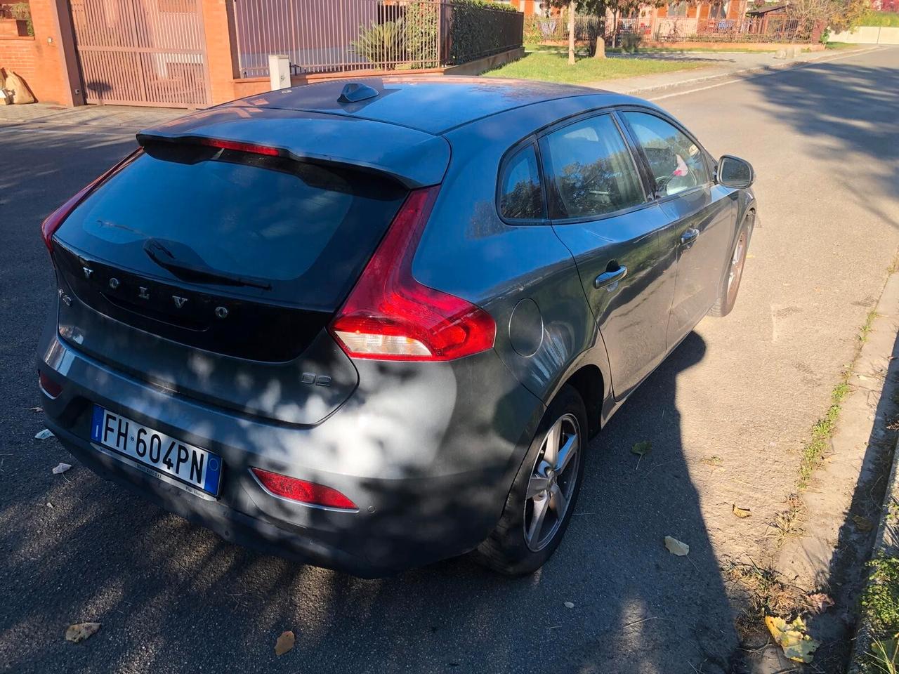 Volvo V40 D4 Momentum