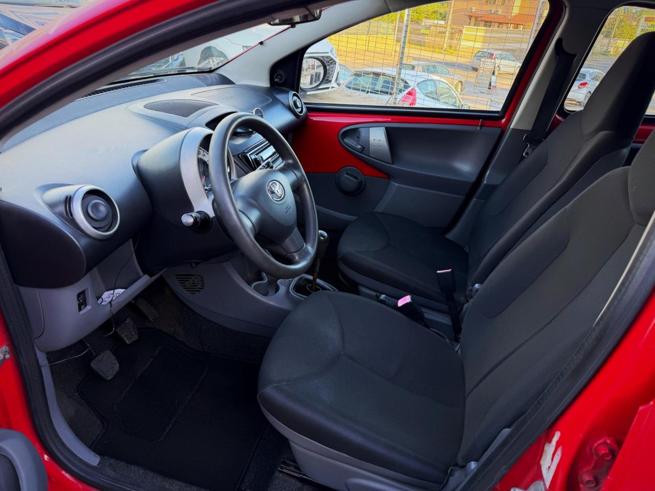 Toyota Aygo 1.0 12V VVT-i 5 porte Garanzia 12 Mesi