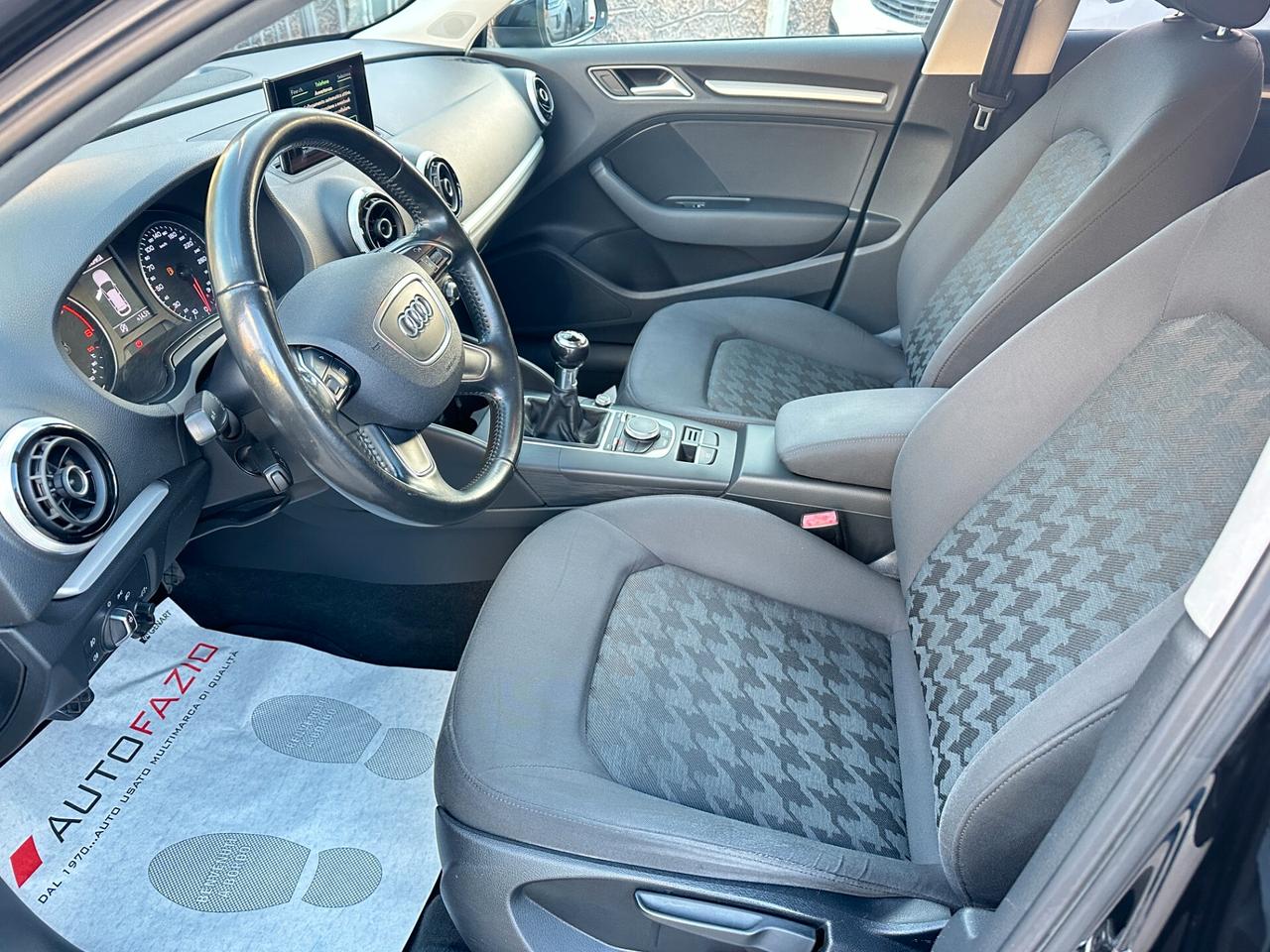 Audi A3 SPB 1.6 TDI 110 CV Black Edition