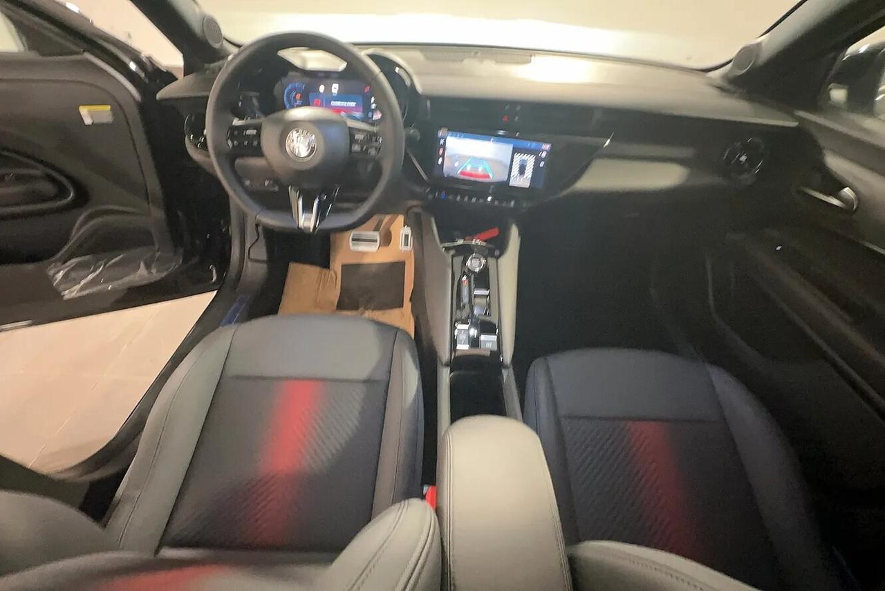 Alfa Romeo Junior 1.2 145 CV Hybrid eDCT6 Q4