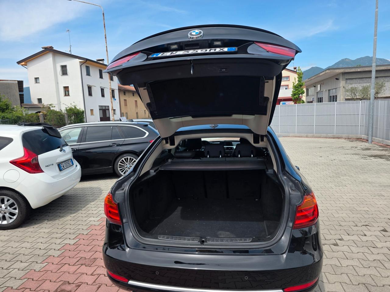Bmw 320 320d xDrive Modern perfetta e garantita 12M