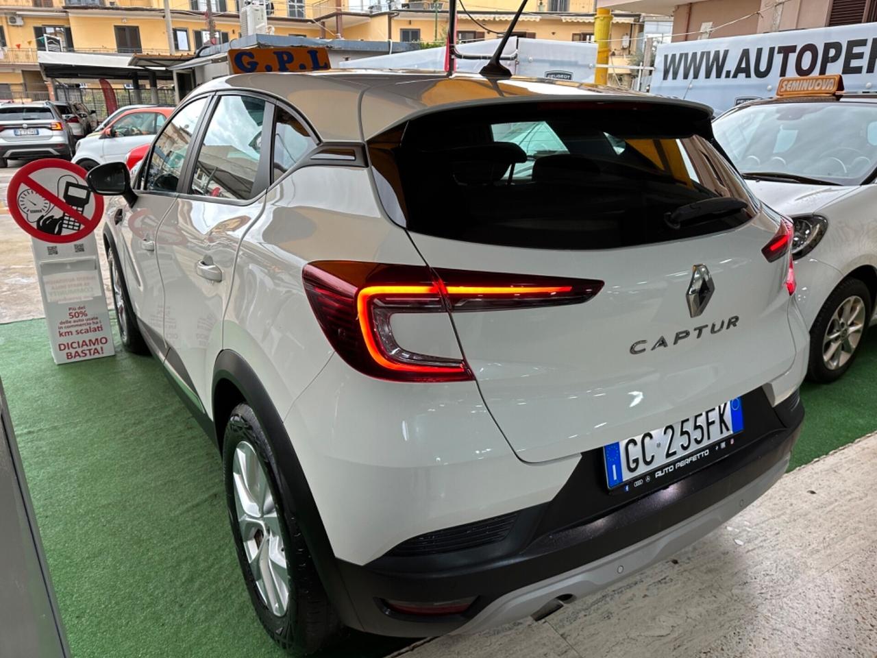 Renault Captur TCe 12V 100 CV GPL Intens