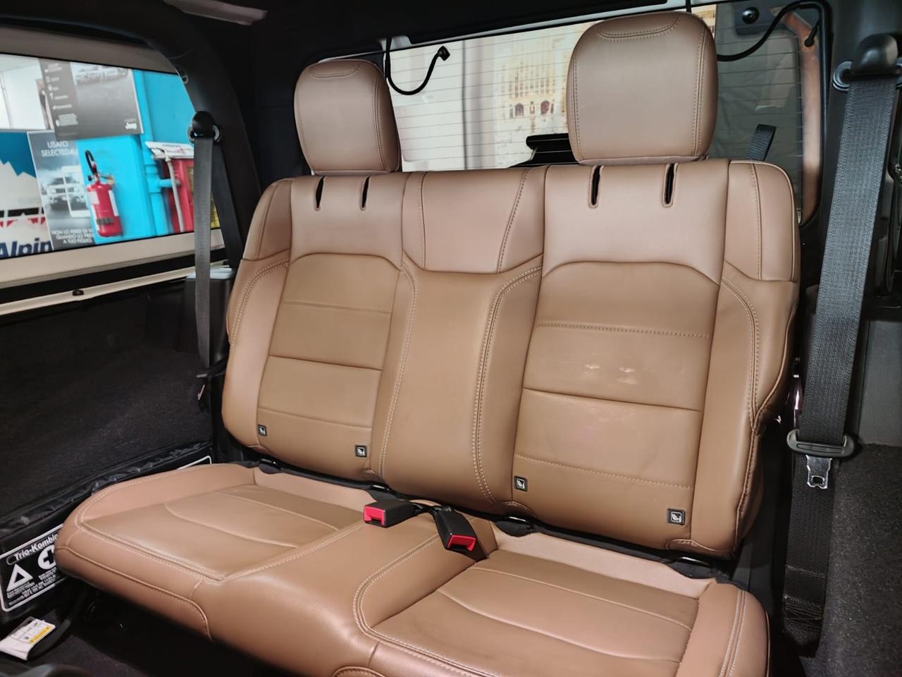 JEEP Wrangler 2.0 turbo Sahara auto