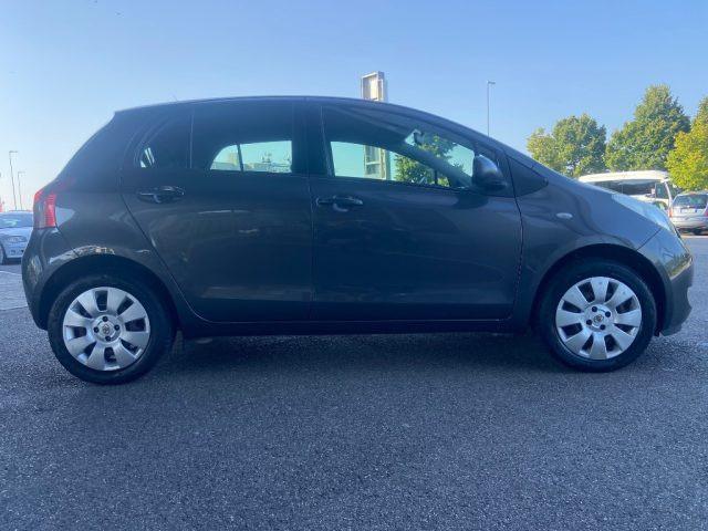 TOYOTA Yaris 1.0 5P.