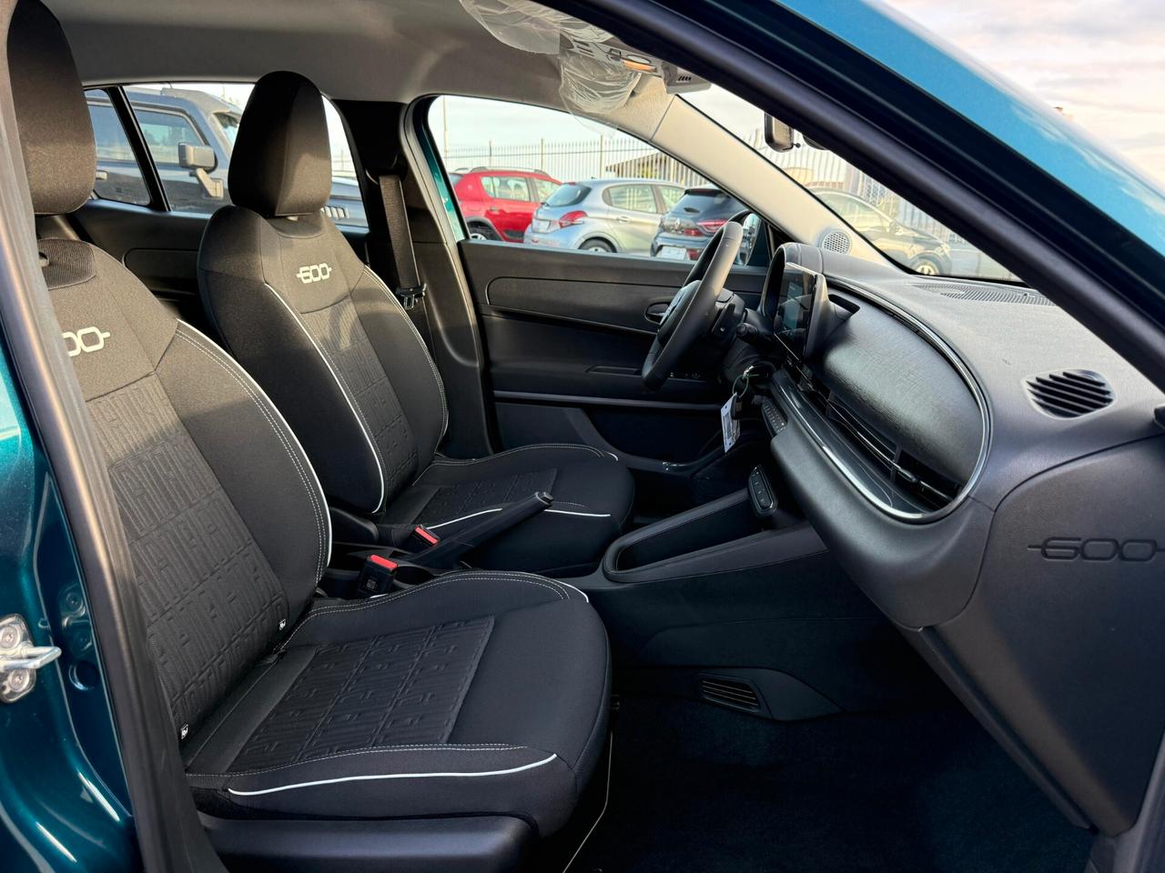 Fiat 600 Hybrid 145 CV DCT MHEV Icon