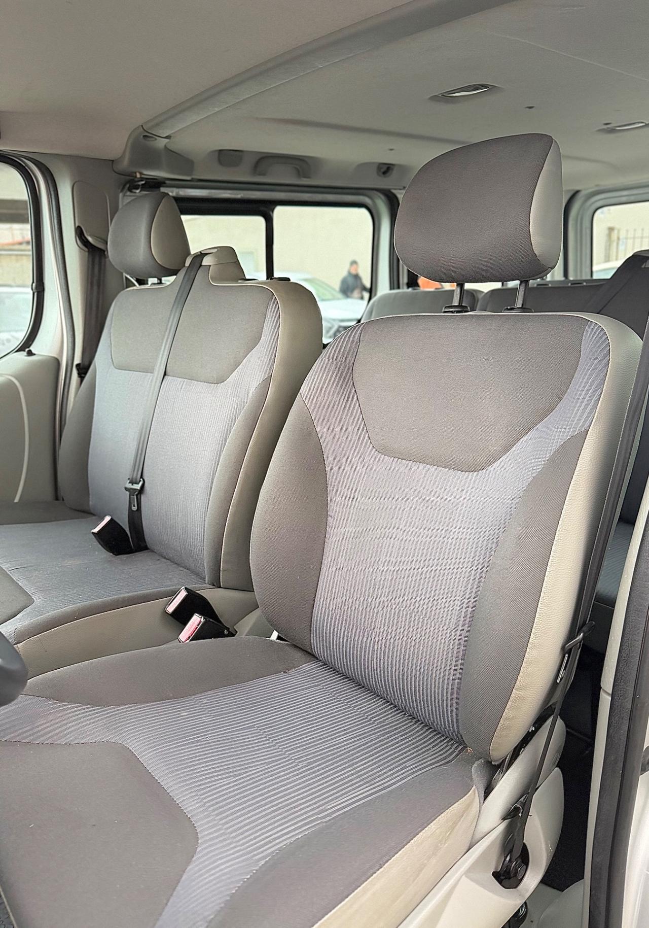 Opel Vivaro 2.0 Diesel 9 Posti 115 Cv