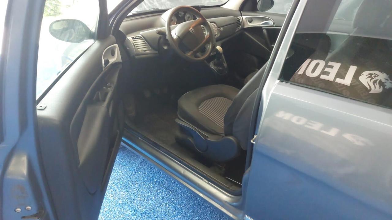 Lancia Ypsilon 1.3 MJT 75 CV o.c.c.a.s.i.o.n.e.