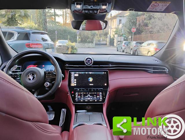 MASERATI Grecale Folgore