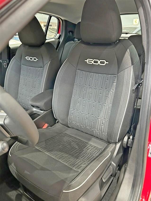 Fiat 600 Hybrid 110 CV DCT MHEV Pop