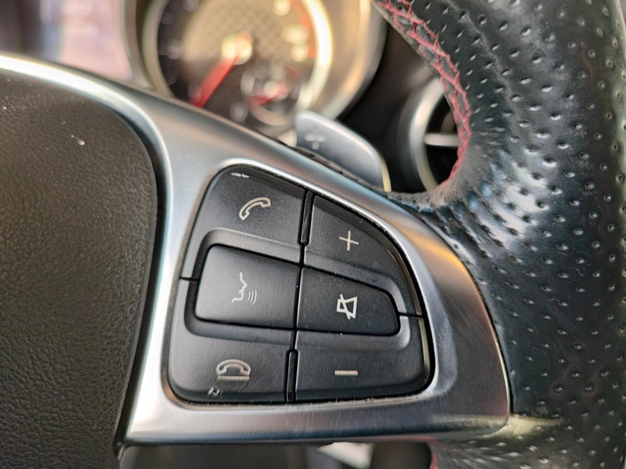 Mercedes-benz SLC 250 250d PREMIUM AMG