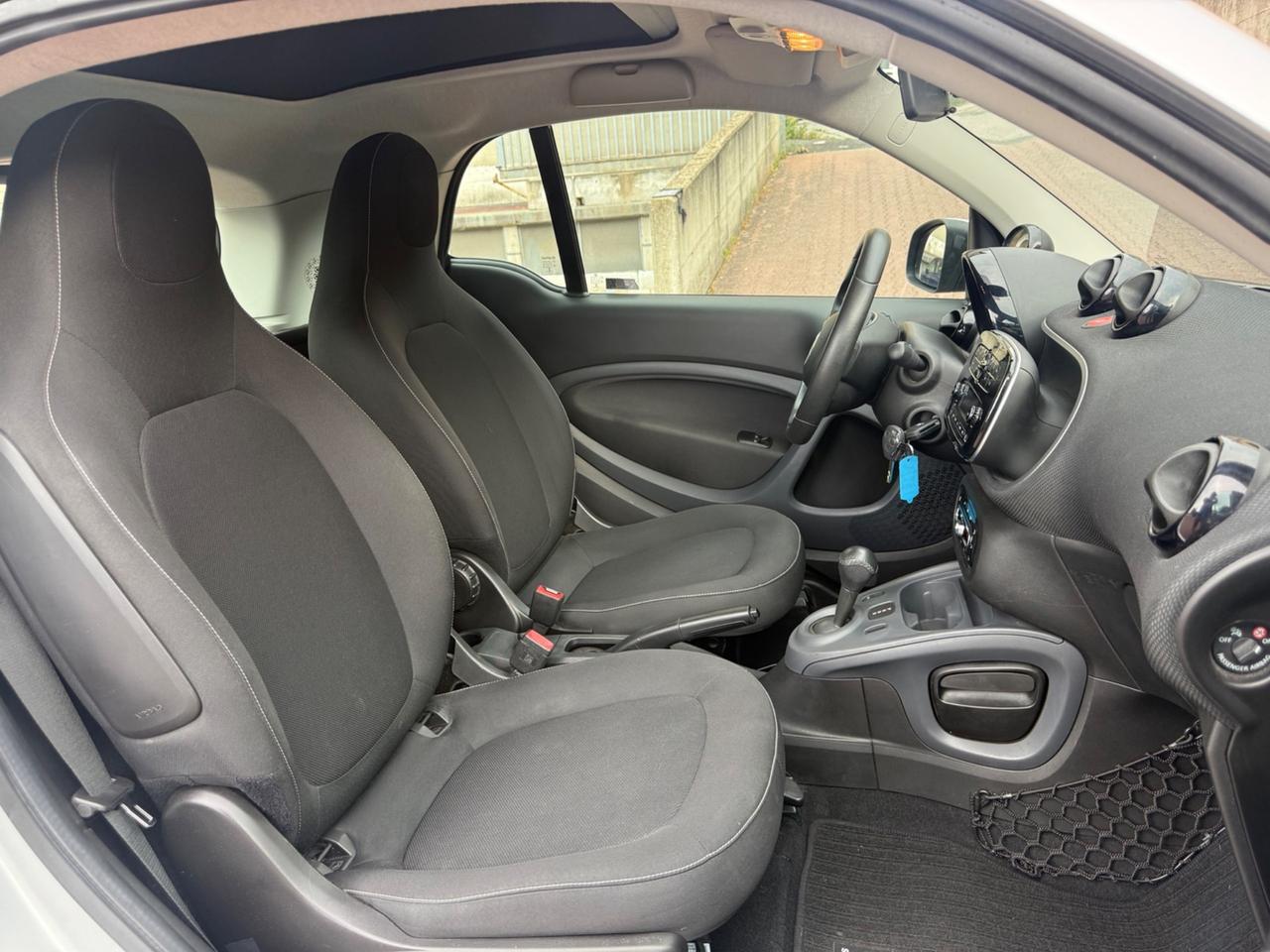 Smart ForTwo EQ Passion TAGLIANDI MERCEDES - PARI AL NUOVO PREZZO REALE, NO OBBLIGO FINANZIAMENTO!!!