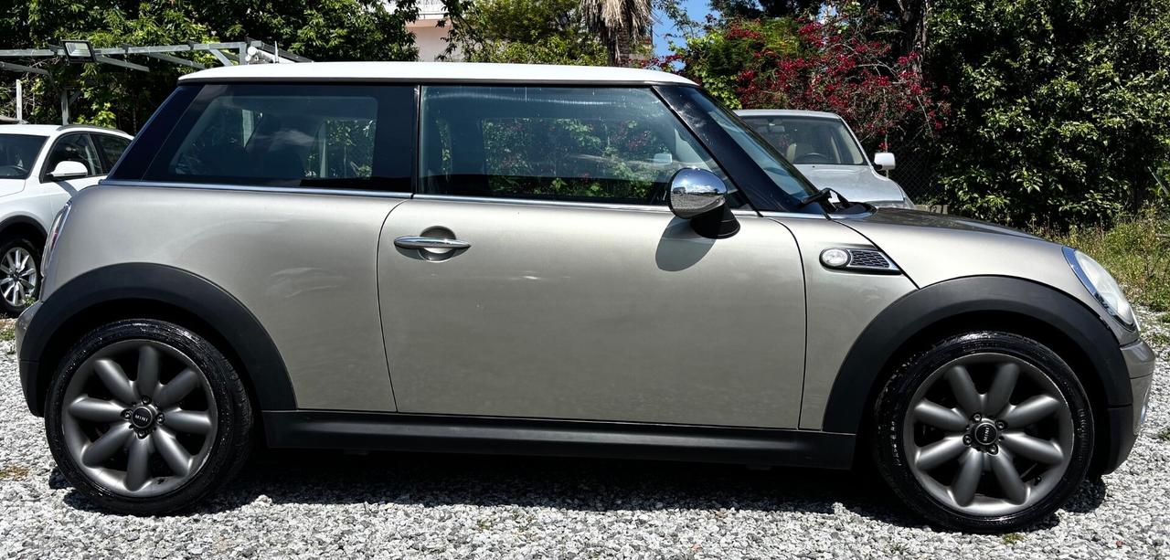 Mini Mini 1.6 16V Cooper D