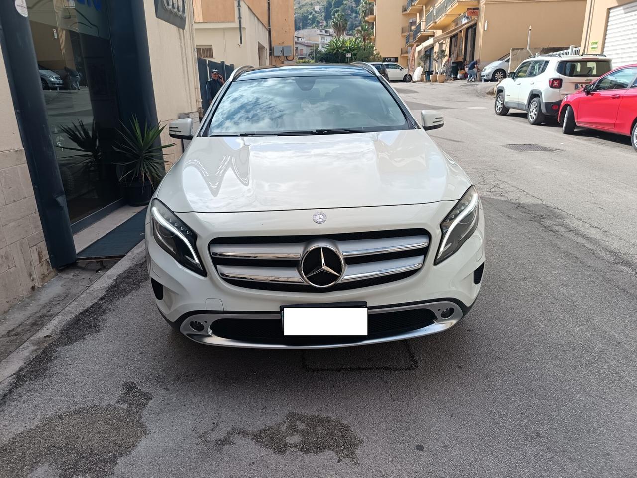 Mercedes GLA 200 D. Auto. Sport-Tetto-Full Opt