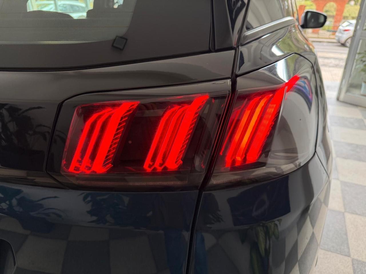 Peugeot 3008 BlueHDi 130 S&S EAT8 Active Business