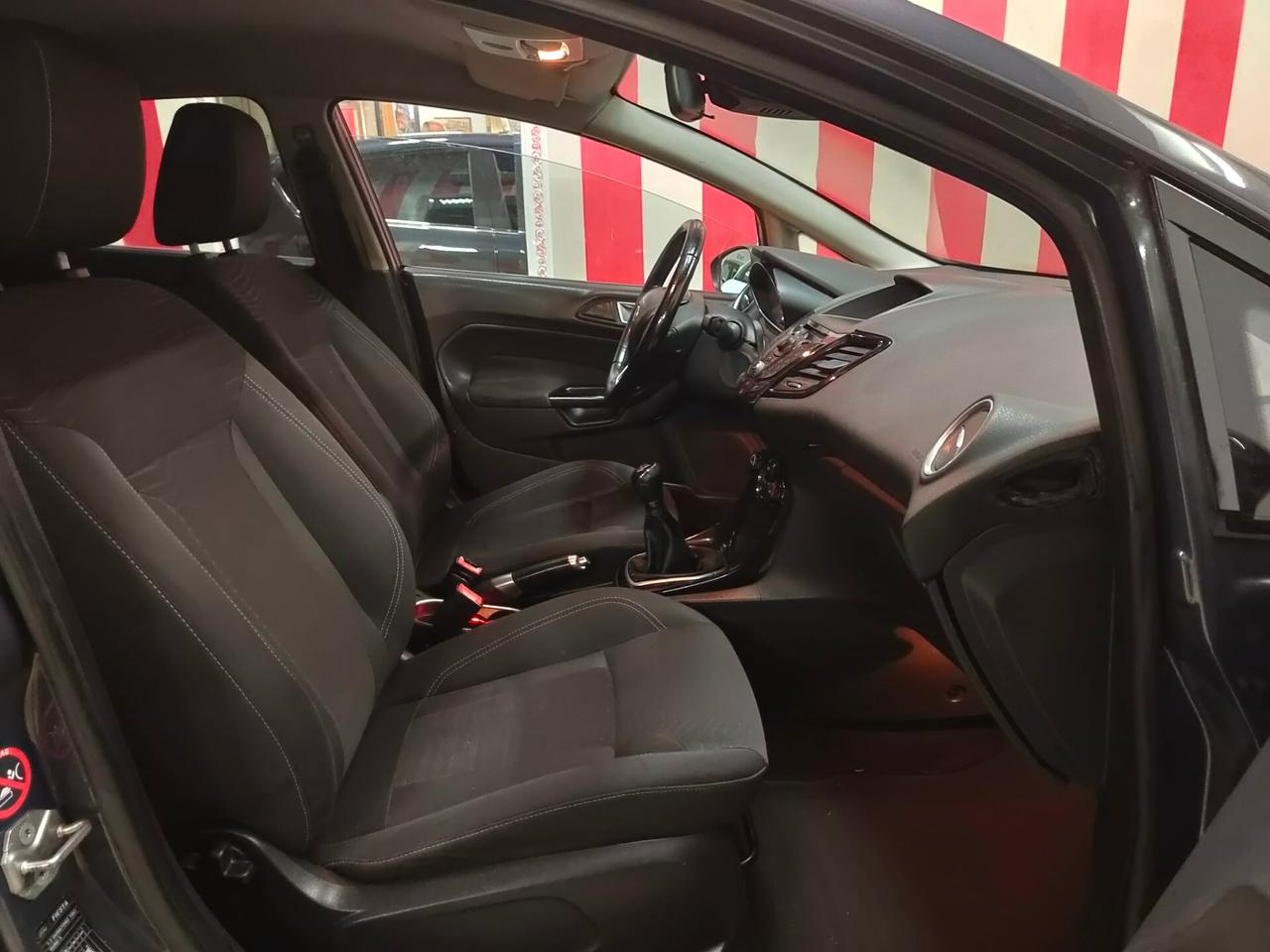 Ford Fiesta 1.5 TDCi 75CV 5 porte Titanium