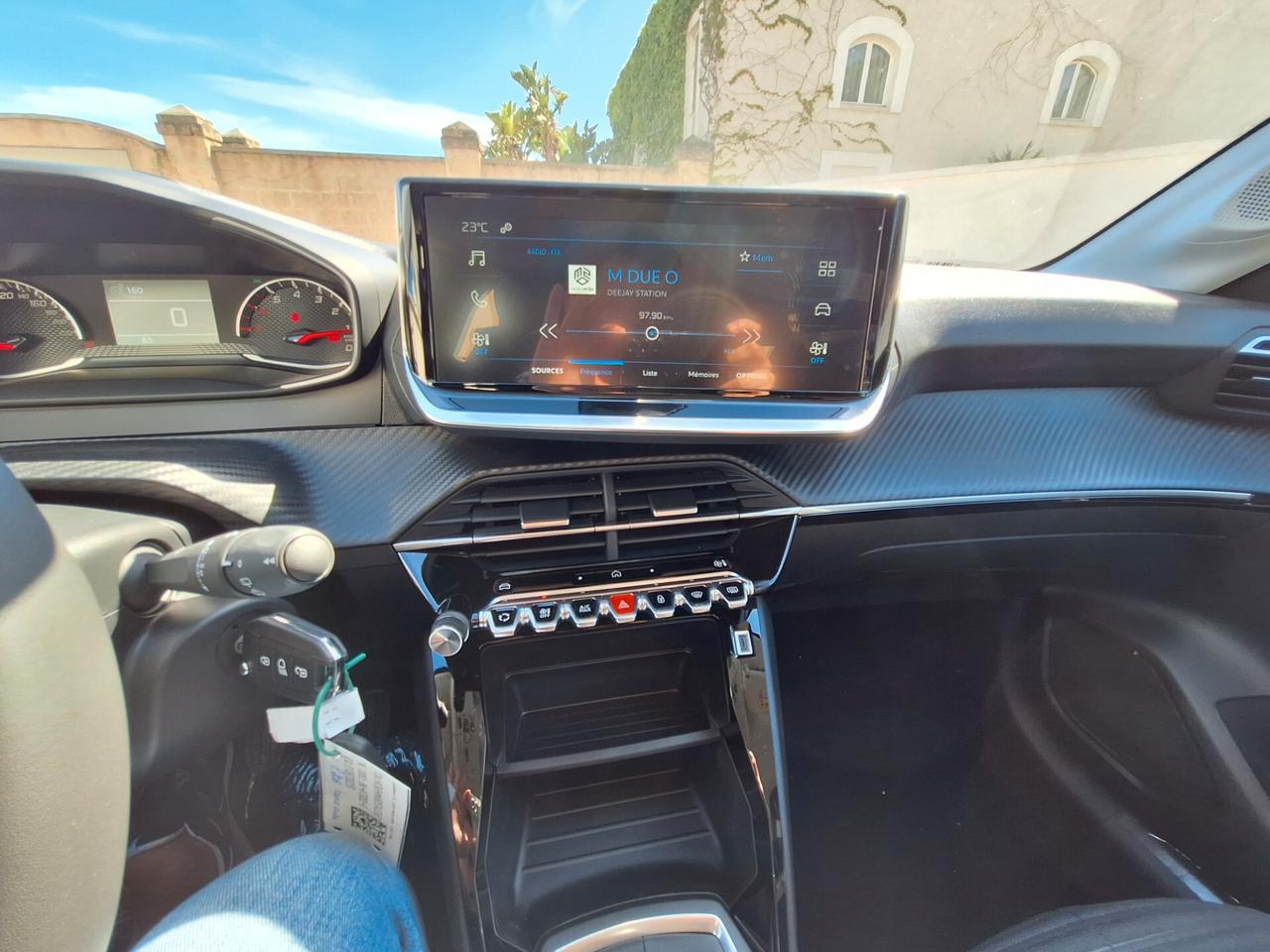 Peugeot 208 PureTech 75 CV STYLE
