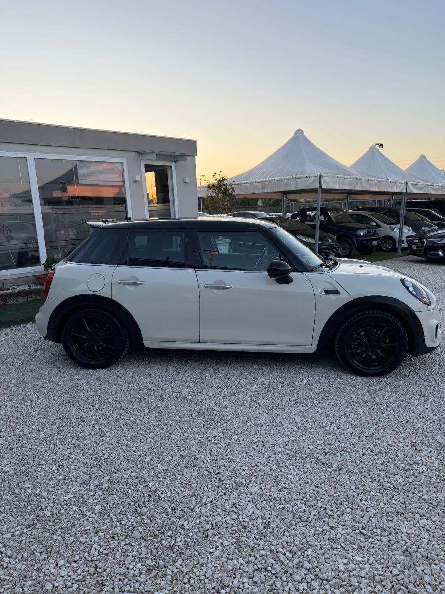 MINI - Mini - Cooper D Hype 5 porte