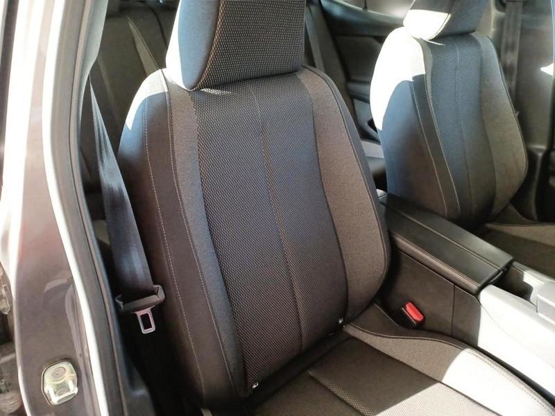 DS DS 4 BLUEHDI 130 AUTOMATICO BASTILLE BUSINESS 5 PORTE BERLINA