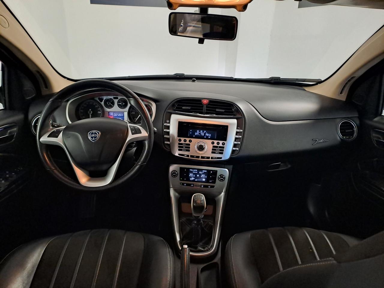 Lancia Delta 1.9 MJT Twinturbo DPF Platino