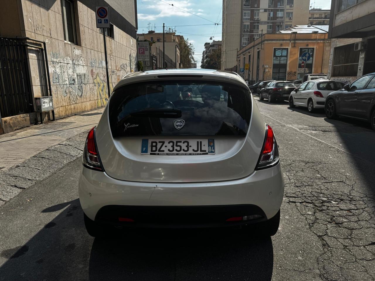 Lancia Ypsilon 1.3 MJT 16V 95 CV TETTUCCIO APRIBILE