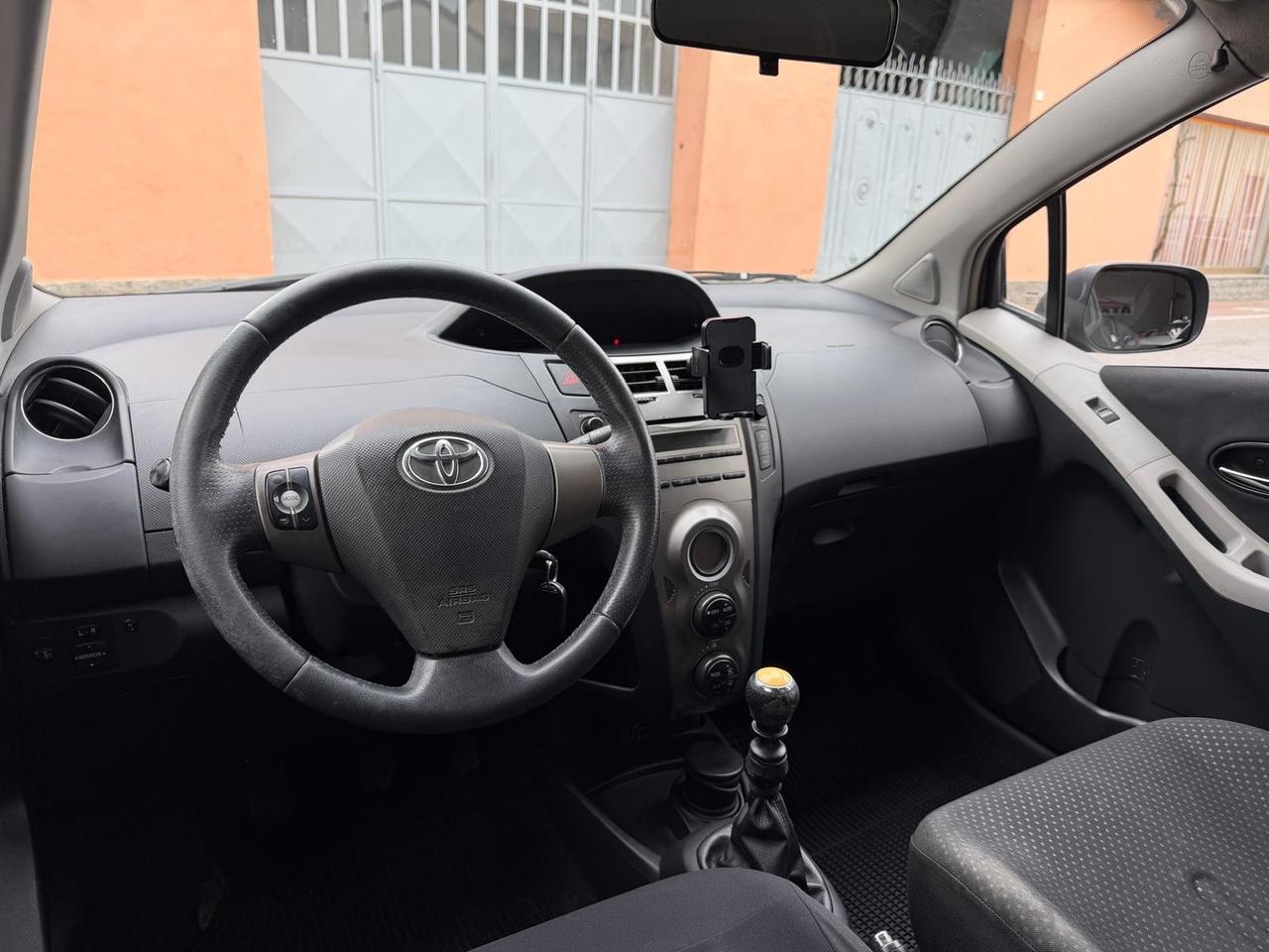 Toyota Yaris 1.3 5 porte Sol
