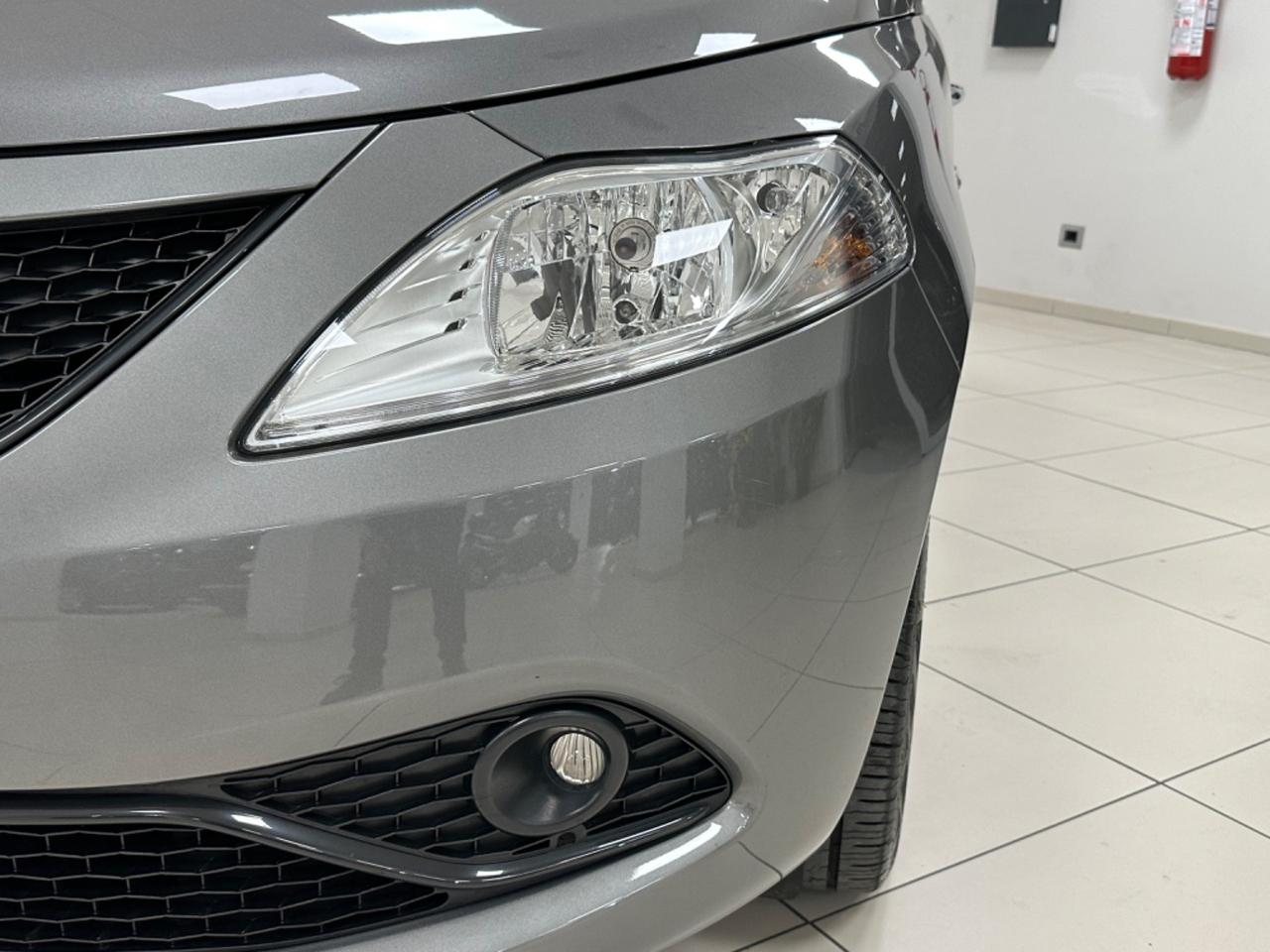 Lancia Ypsilon 1.0 Hybrid 70 Cv S&S Hybrid Gold 2020