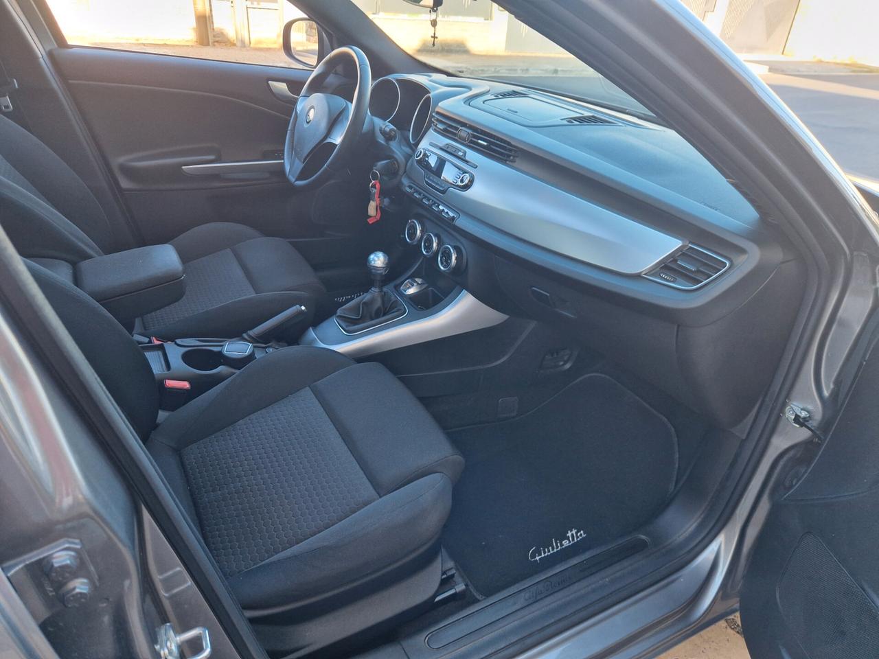 Alfa Romeo Giulietta 1.6 JTDm-2 105 CV Distinctive