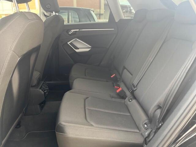 Audi Q3 35 TDI S tronic Business Advanced