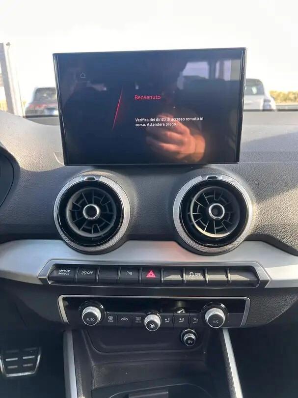 Audi Q2 35 TDI quattro S tronic line Edition