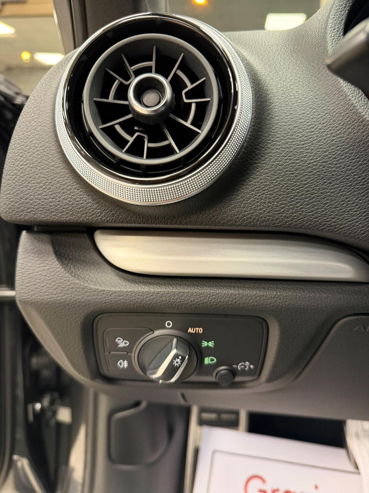 Audi S3 SPB 2.0 TFSI quattro S tronic