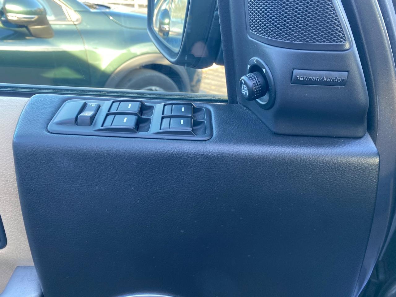 Land Rover Discovery 3 2.7 TDV6 SE