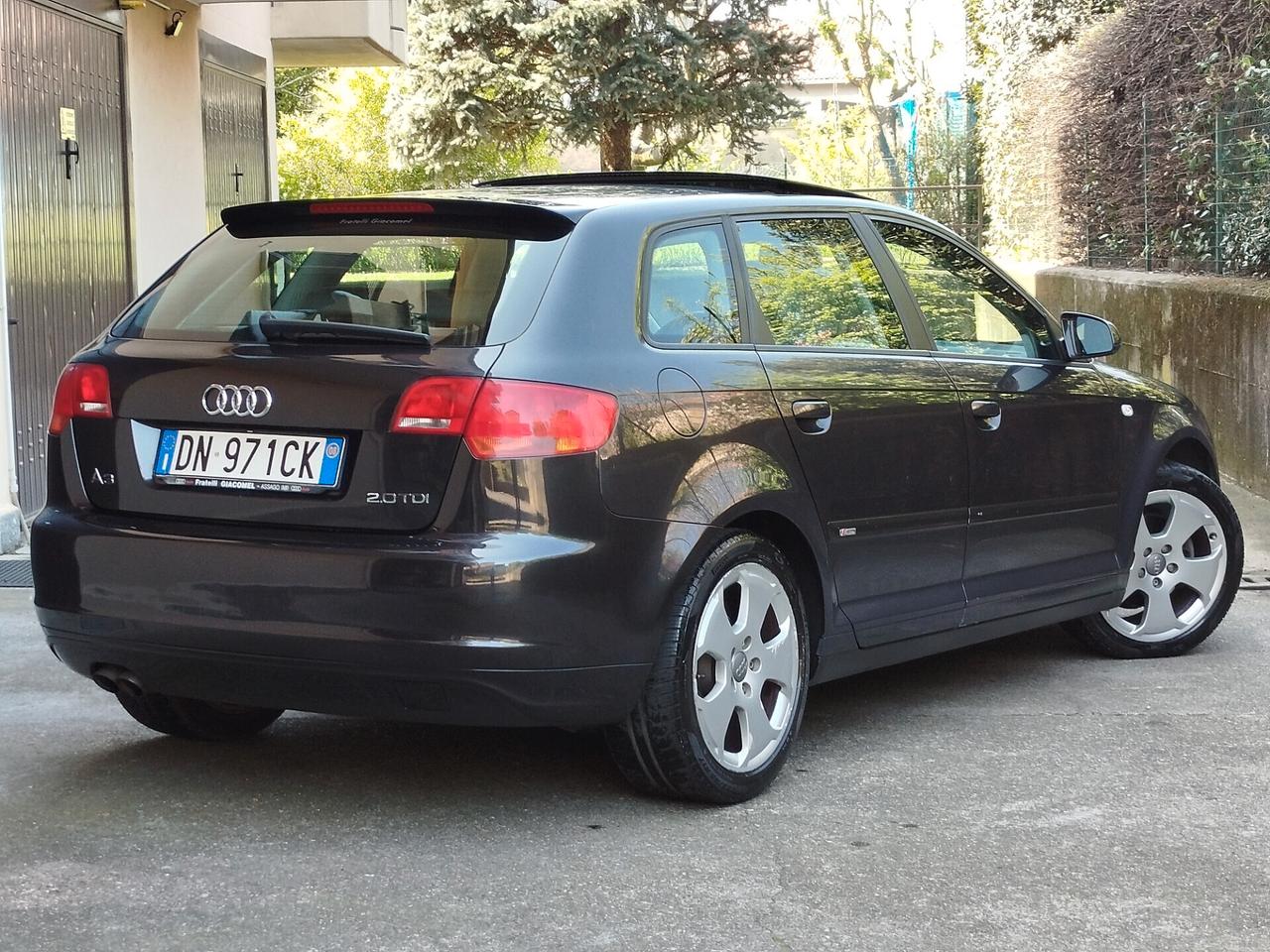 Audi A3 SPB 2.0 TDI 140cv / Tettuccio / Unipro