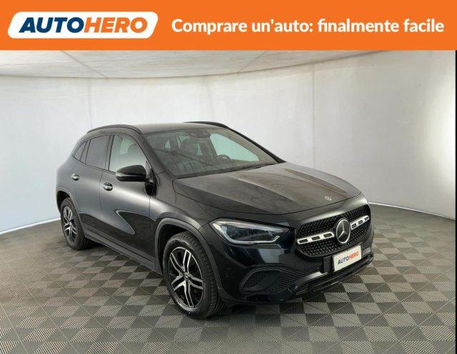 MERCEDES-BENZ GLA 200 d Automatic 4Matic Sport