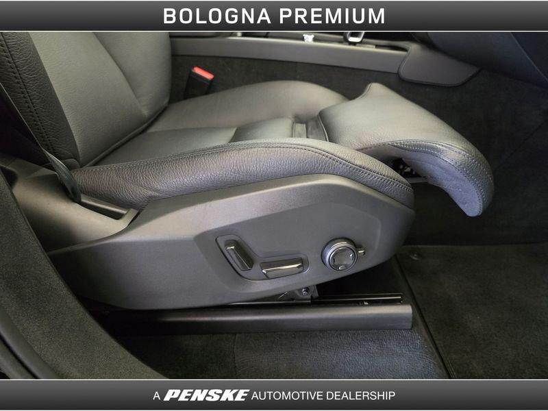 Volvo XC90 B5 (d) AWD automatico 7 posti Plus Bright