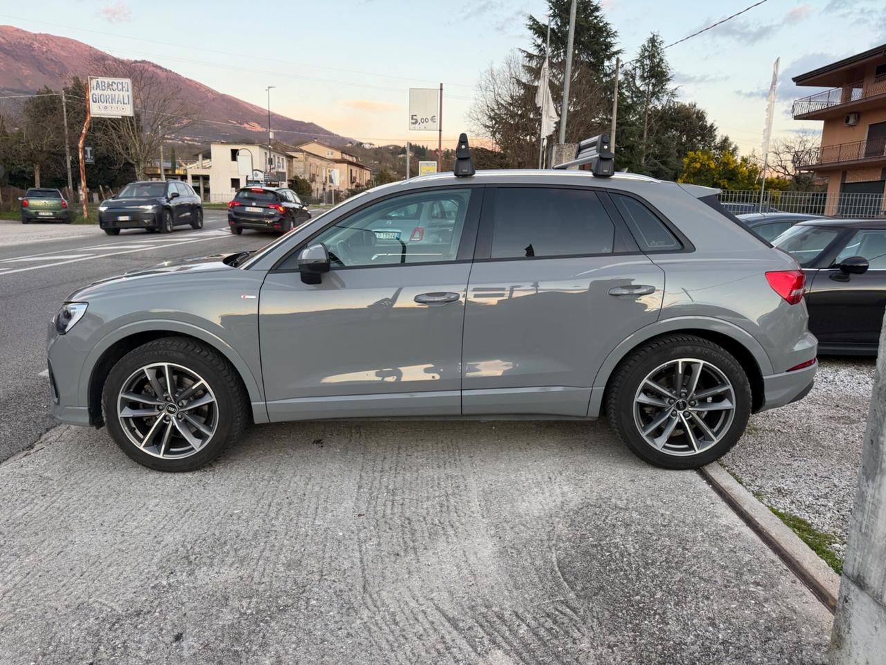 Audi Q3 35 tdi S Line quattro