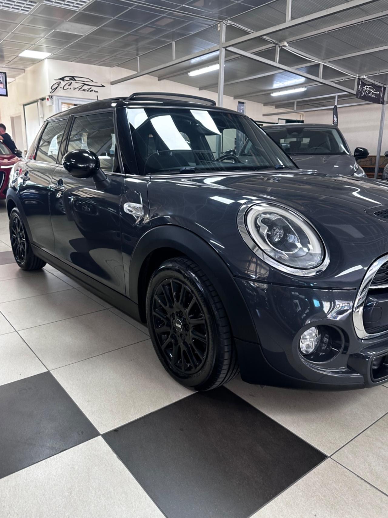 Mini Mini 2.0 Cooper SD Business