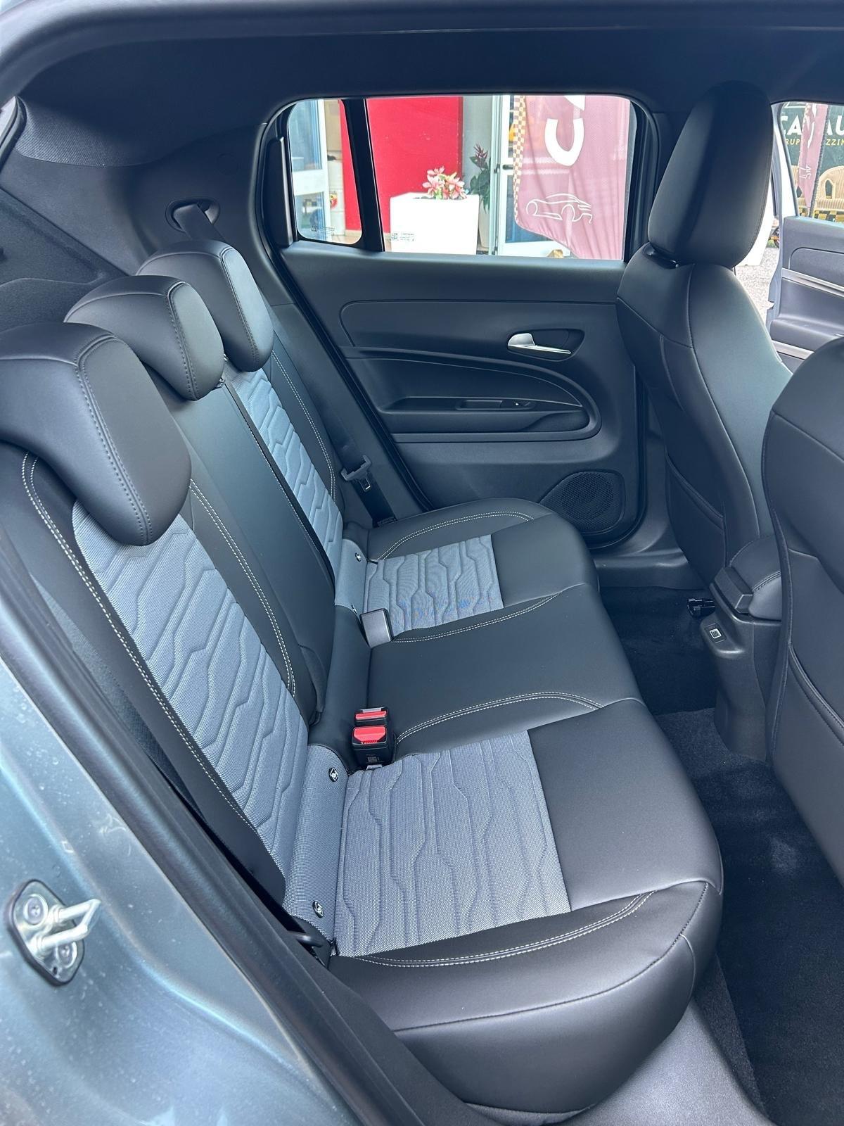 Jeep Avenger 1.2 Turbo 145 CV MHEV 4xe Upland