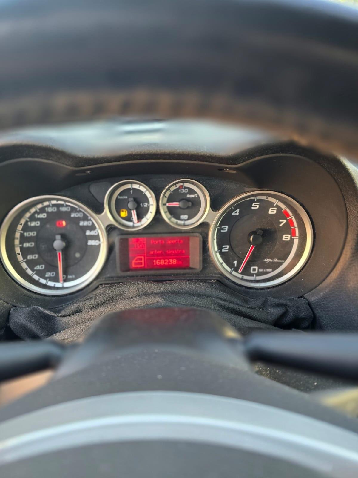 Alfa Romeo MiTo 1.4 T 79 CV Distinctive