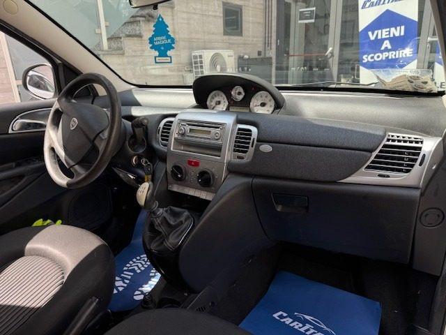 LANCIA Ypsilon 1.2 Versus