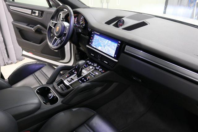 PORSCHE Cayenne Coupé 3.0 V6 E-Hybrid "PARI AL NUOVO