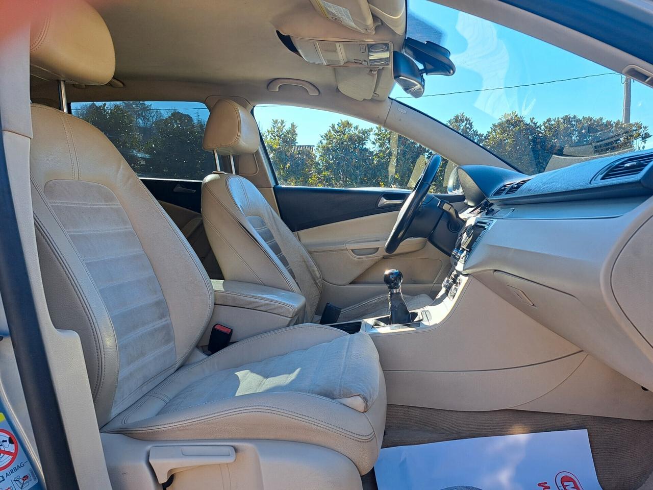 Volkswagen Passat 2.0 TDI DPF Var. Comfortline