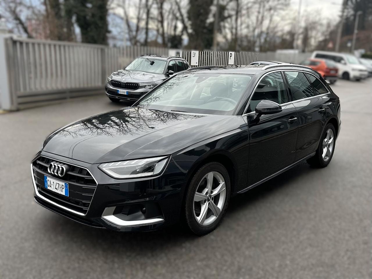 Audi A4 Avant 35 TFSI S tronic line edition