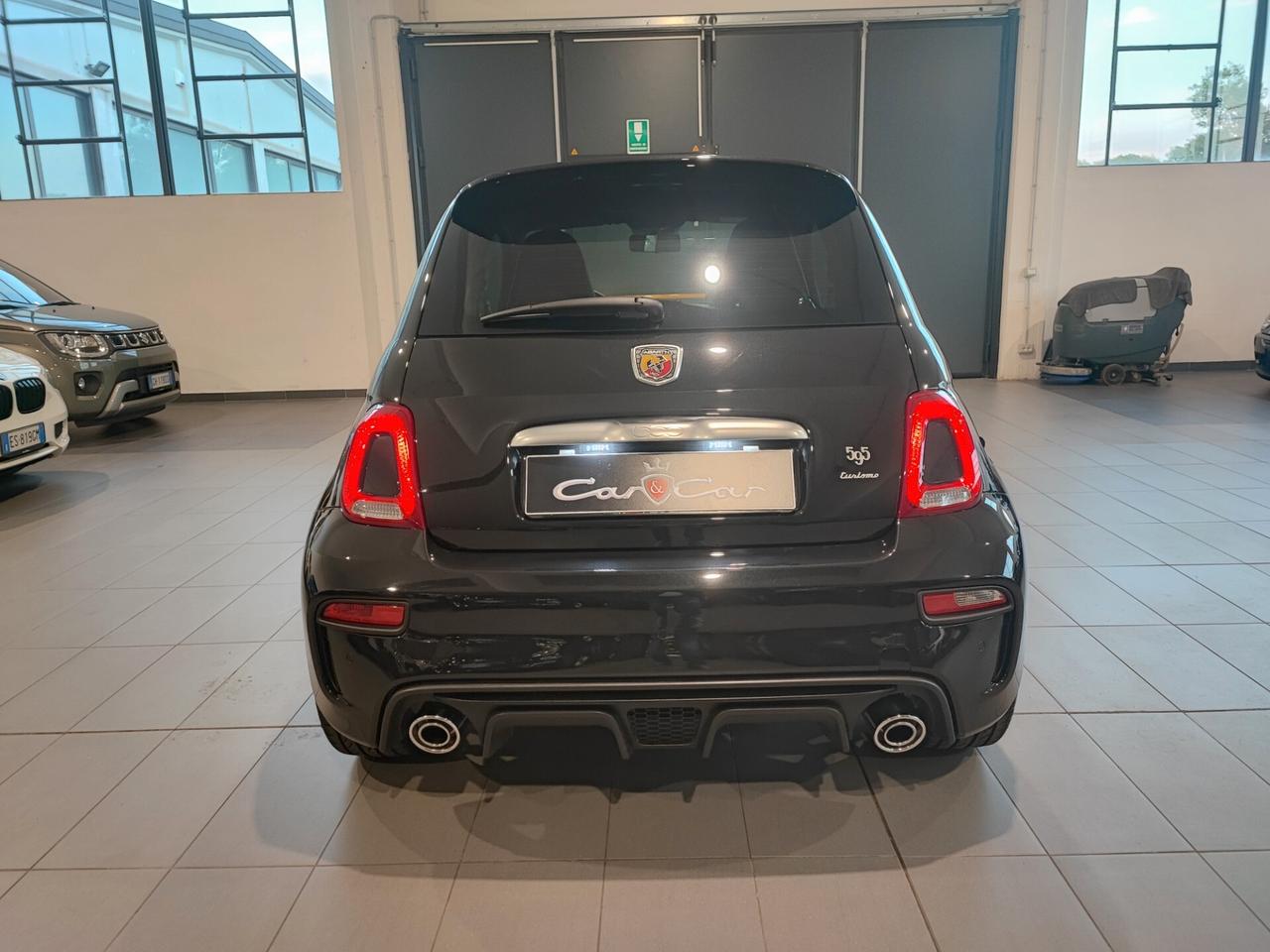 Abarth 595 1.4 T-Jet 165CV • Cerchi 17’’ • Scarico sportivo • Fari Bi-Xeno