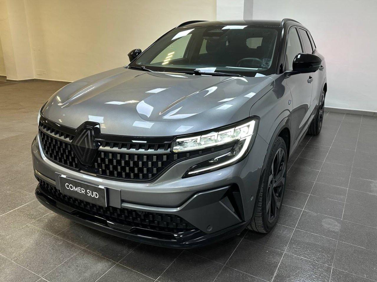 RENAULT Austral 2023 - Austral 1.2 E-Tech full hybrid Iconic Esprit Alpine 200cv auto