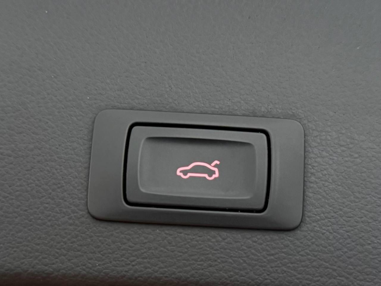 Audi A6 Avant 3.0 TDI quattro S tronic Business Plus