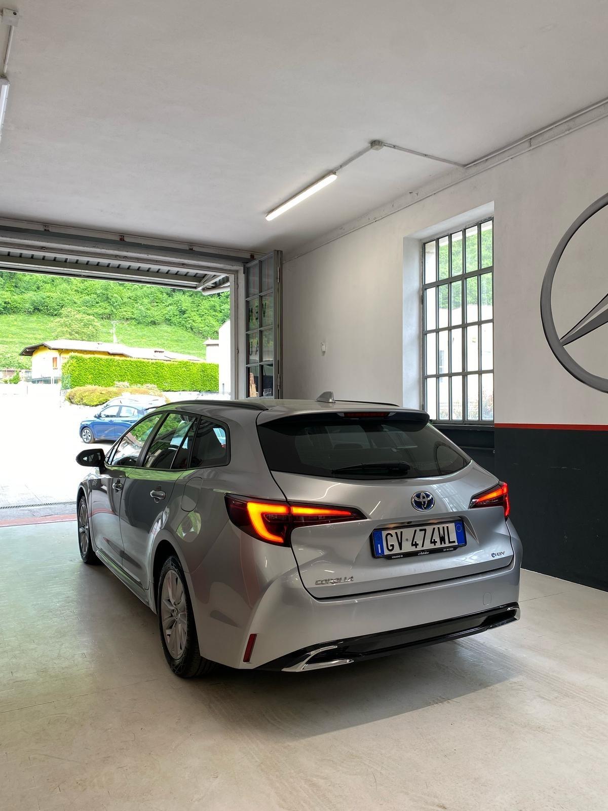 Toyota Corolla GR SPORT 1.8 Hybrid Touring Sports