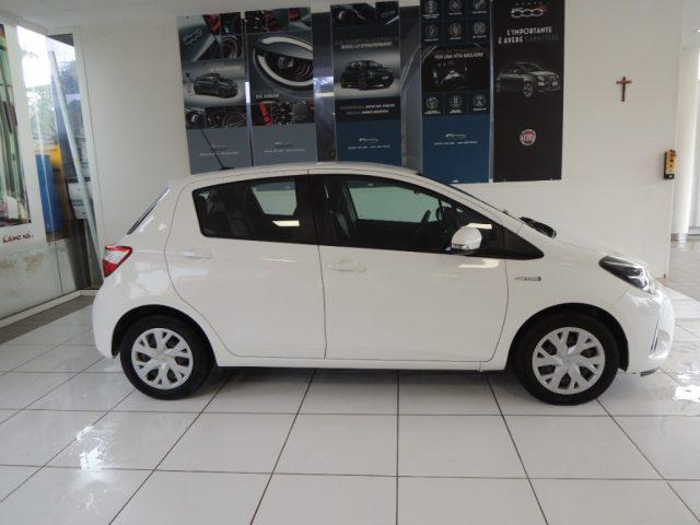 TOYOTA Yaris 1.5 Hybrid 5 porte Active