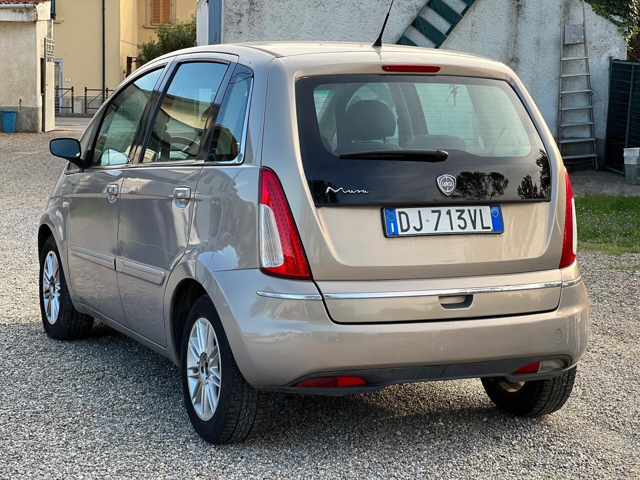 Lancia MUSA 1.4 16V Poltrona Frau